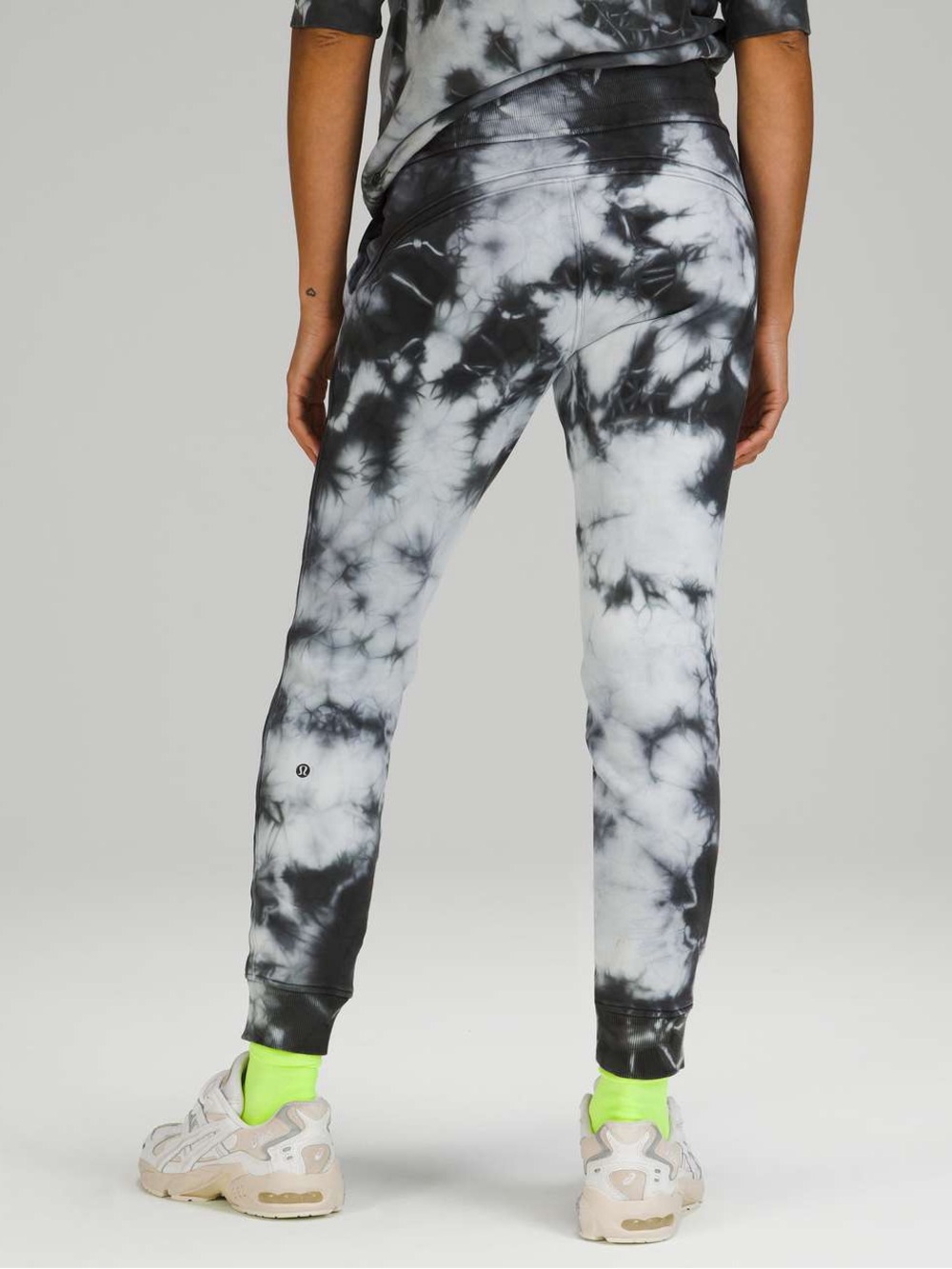 Tie-Dye Jogger Pants - Black & White